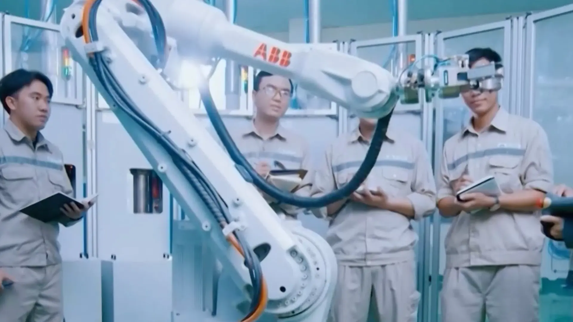 Chuyển đổi số bước đầu mang lại hiệu quả | 18/11/2025